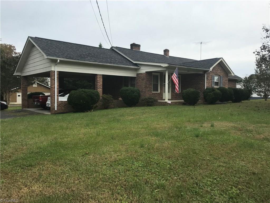 2652 Wards Gap Road Mount Airy, NC 27030 - Photo 2 of 18 Gallery Image 2