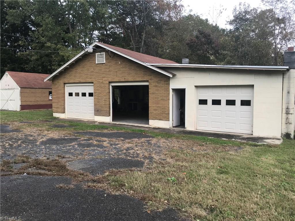 2652 Wards Gap Road Mount Airy, NC 27030 - Photo 11 of 18 Gallery Image 11