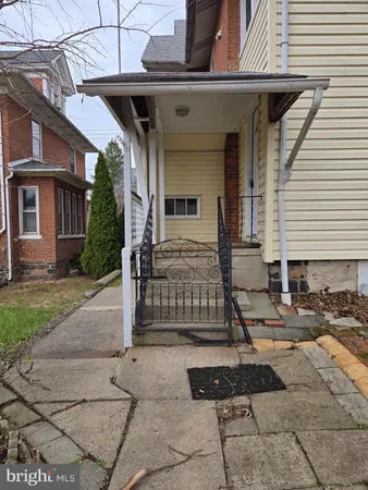 $1,795 | 102 West Broad Street, Souderton, PA 18964