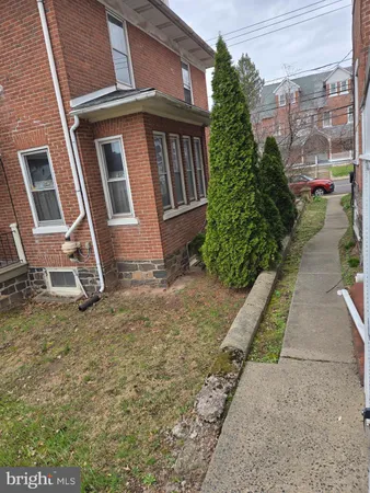 $1,795 | 102 West Broad Street, Souderton, PA 18964
