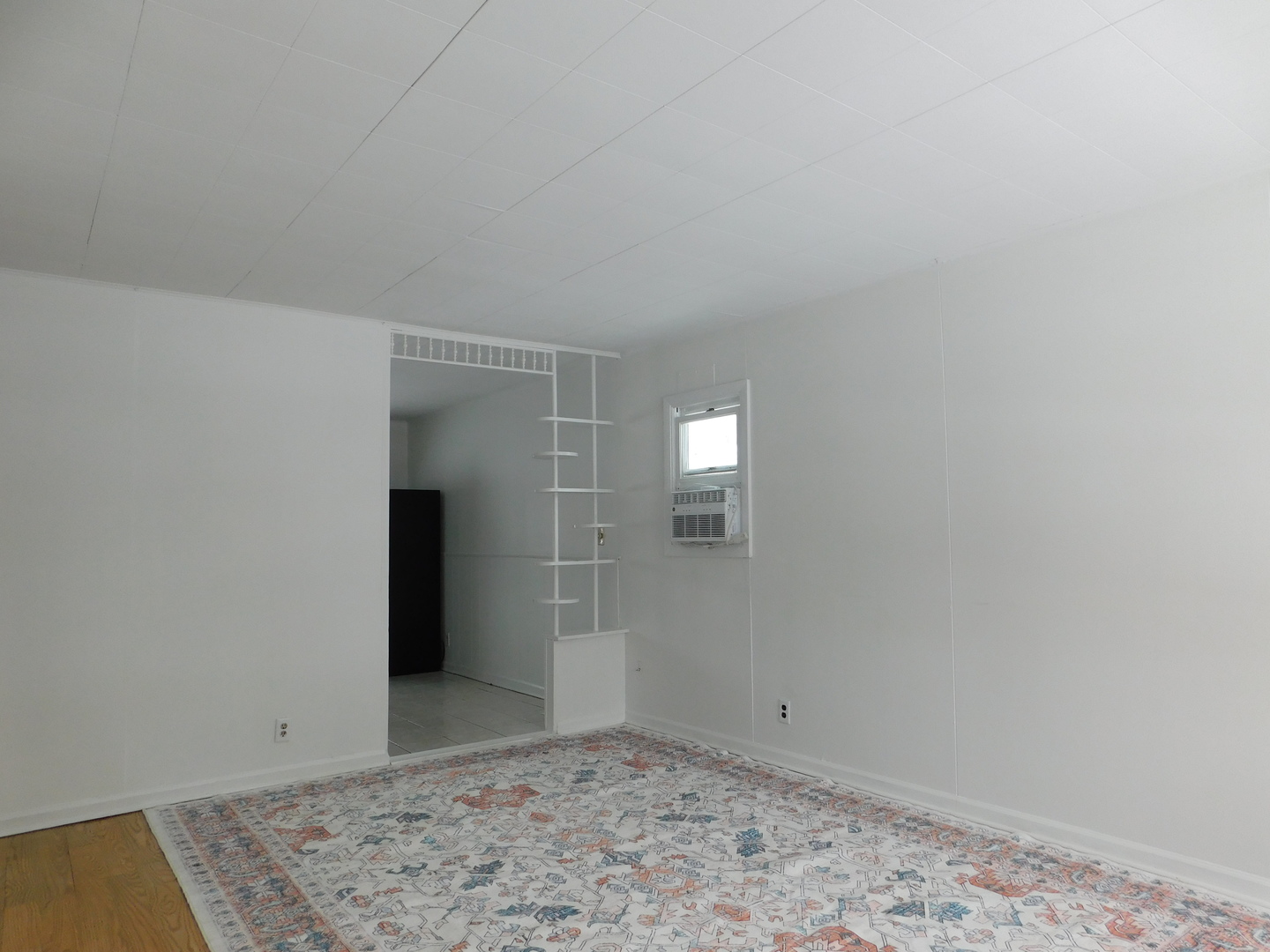 33 Hawthorne Lane Streamwood, IL 60107 - Photo 2 of 15 wooden floor in an empty room
