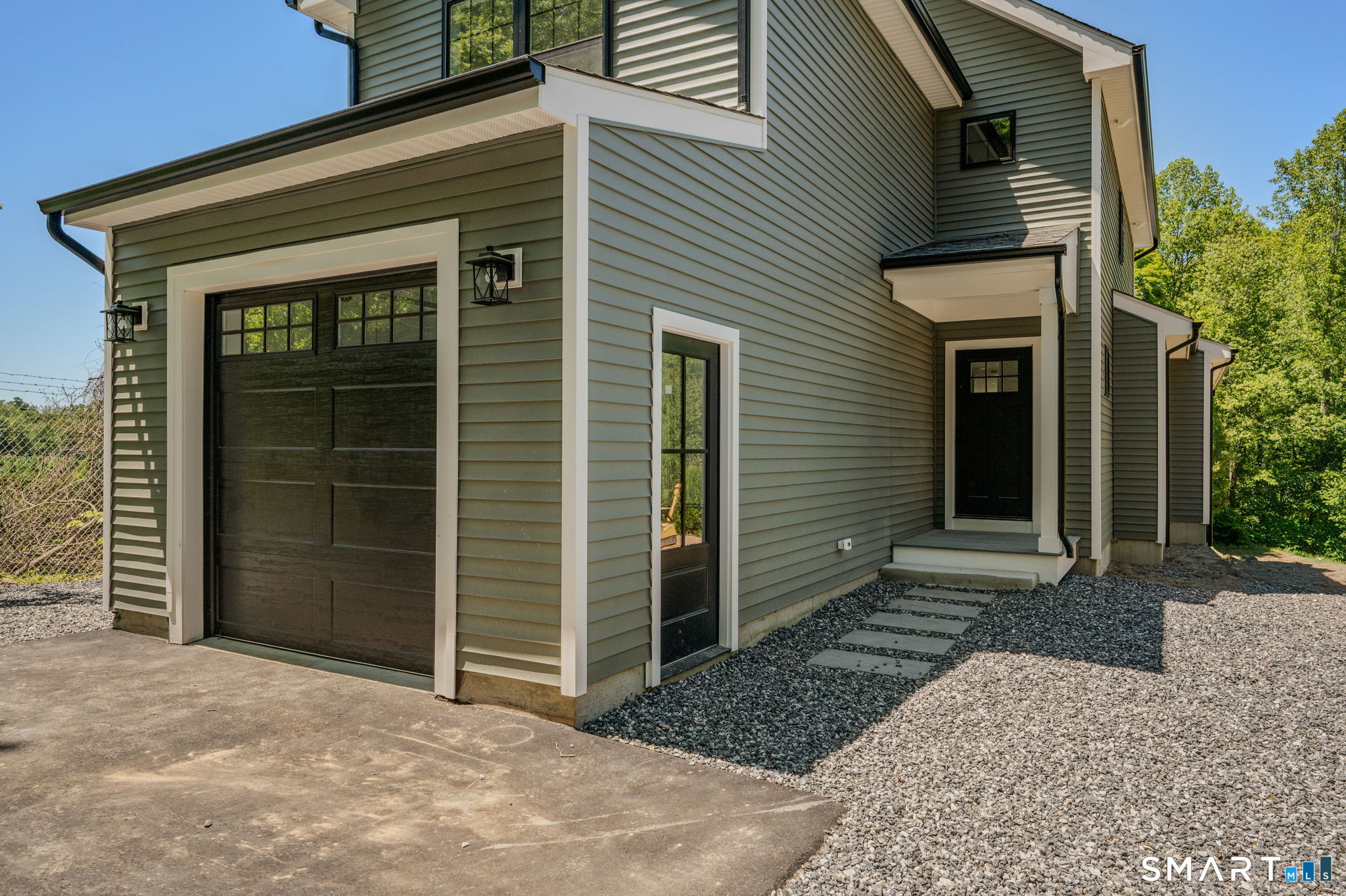 73 Cow Hill Road Clinton, CT 06413 - Photo 3 of 40