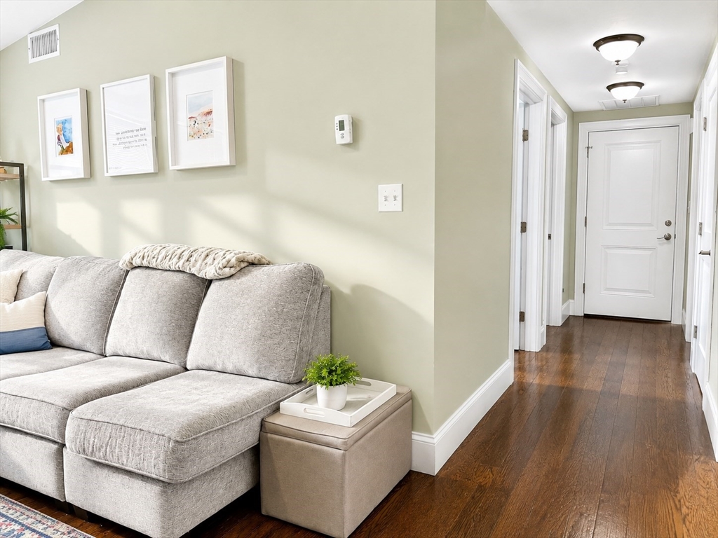 154 Gold Street, Unit 3 Boston, MA 02127 - Photo 10 of 20