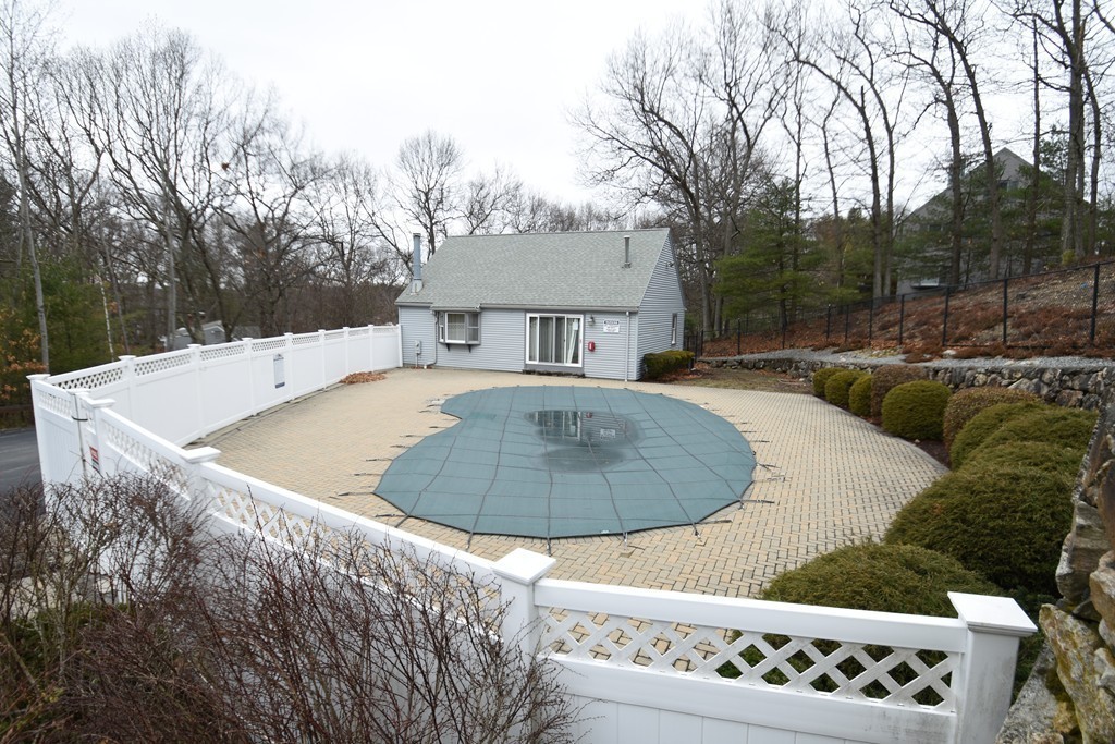 10 Oak Ridge Drive, Unit 4 Maynard, MA 01754 - Photo 2 of 16 Gallery Image 2