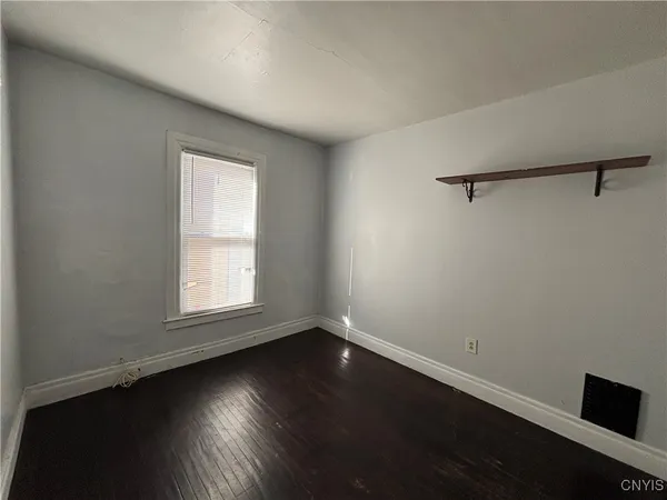 $1,500 | 942 State Street, Watertown, NY 13601