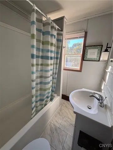 $1,800 | 942 State Street, Watertown, NY 13601