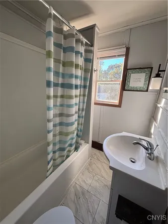 $1,500 | 942 State Street, Watertown, NY 13601