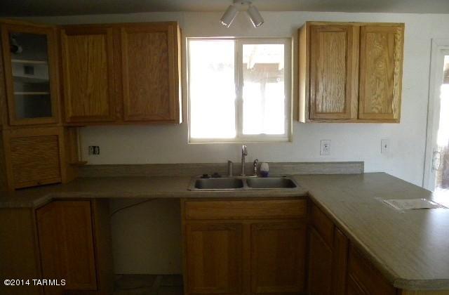 8301 East Rolling Ridge Street Tucson, AZ 85710 - Photo 10 of 35 Gallery Image 10