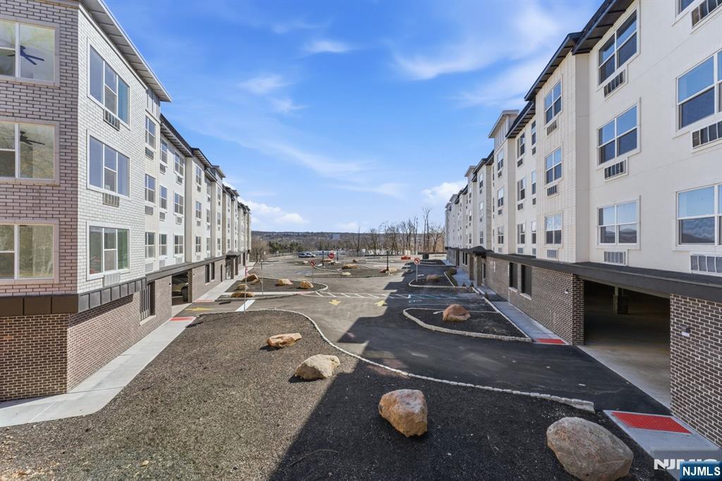 95 Shepherd Lane, Unit B302 Totowa, NJ 07512 - Photo 15 of 19