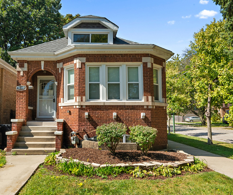 9400 South Charles Street Chicago, IL 60643 - Photo 1 of 26