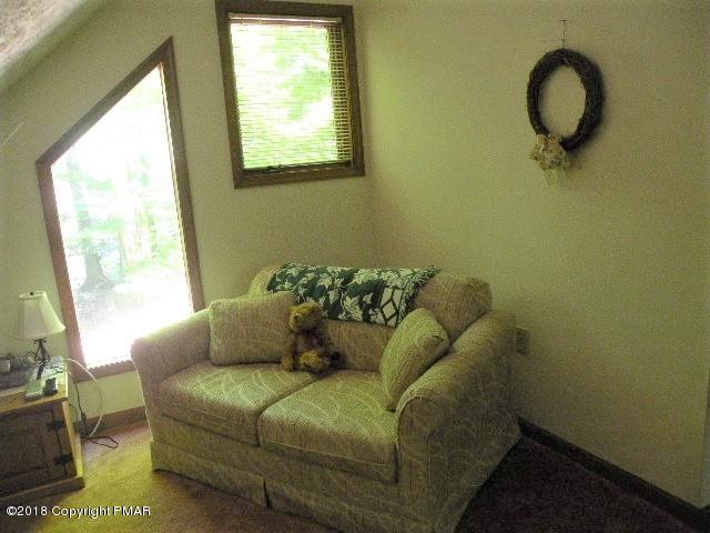 204 Elk Run Road Pocono Lake, PA 18347 - Photo 15 of 21 Loft