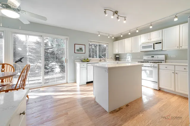 $599,000 | 22 Ashford Court, Lincolnshire, IL 60069