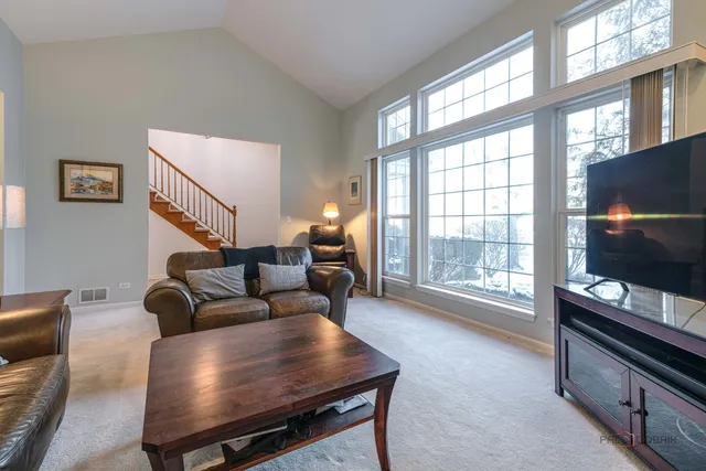 $599,000 | 22 Ashford Court, Lincolnshire, IL 60069