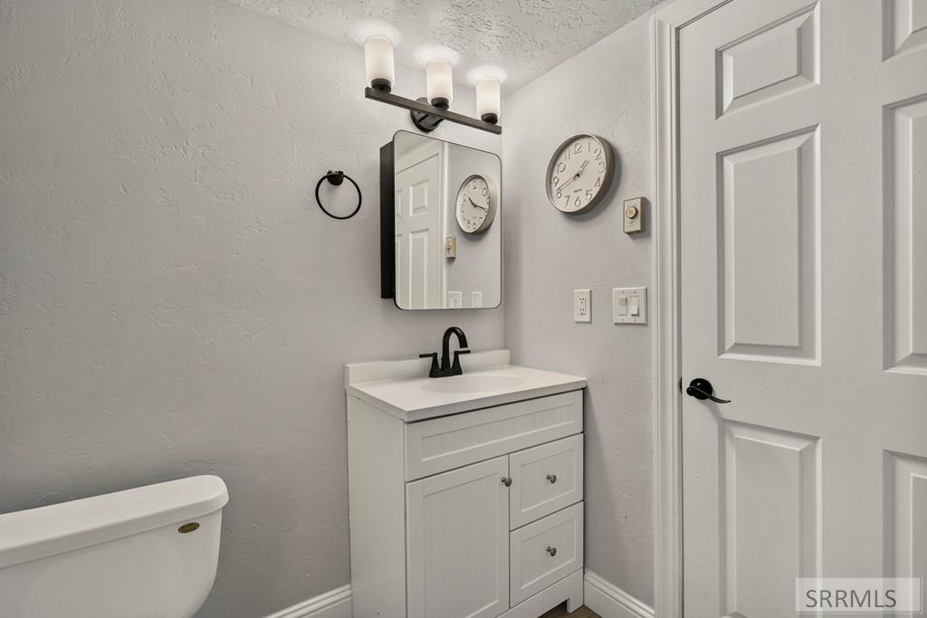 3974 East Wanda Ammon, ID 83406 - Photo 45 of 66 Bath 3