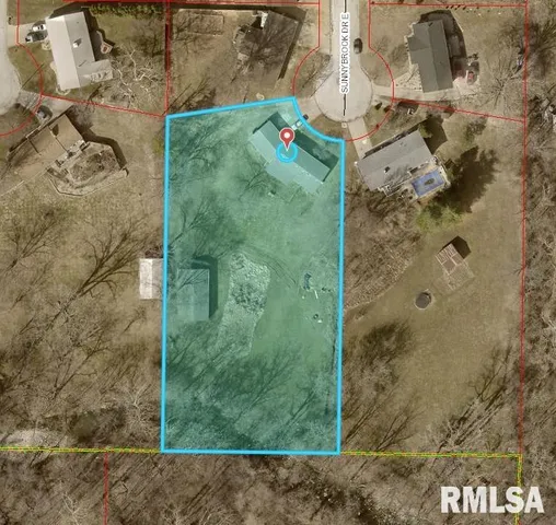 $245,000 | 2130 Sunnybrook Drive East, Quincy, IL 62301