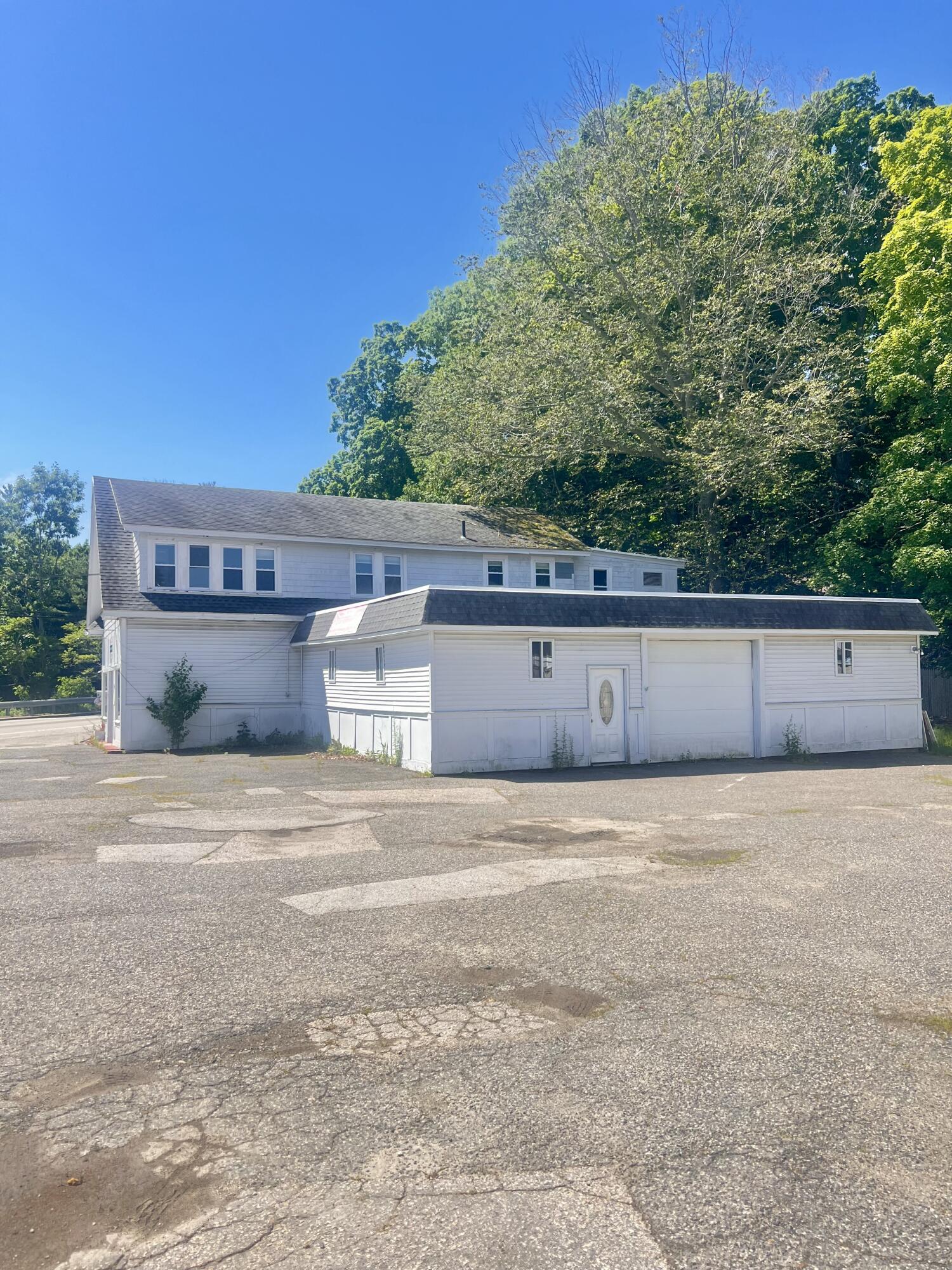 33 Old Post Road Kittery, ME 03904 - Photo 2 of 2 IMG_8332