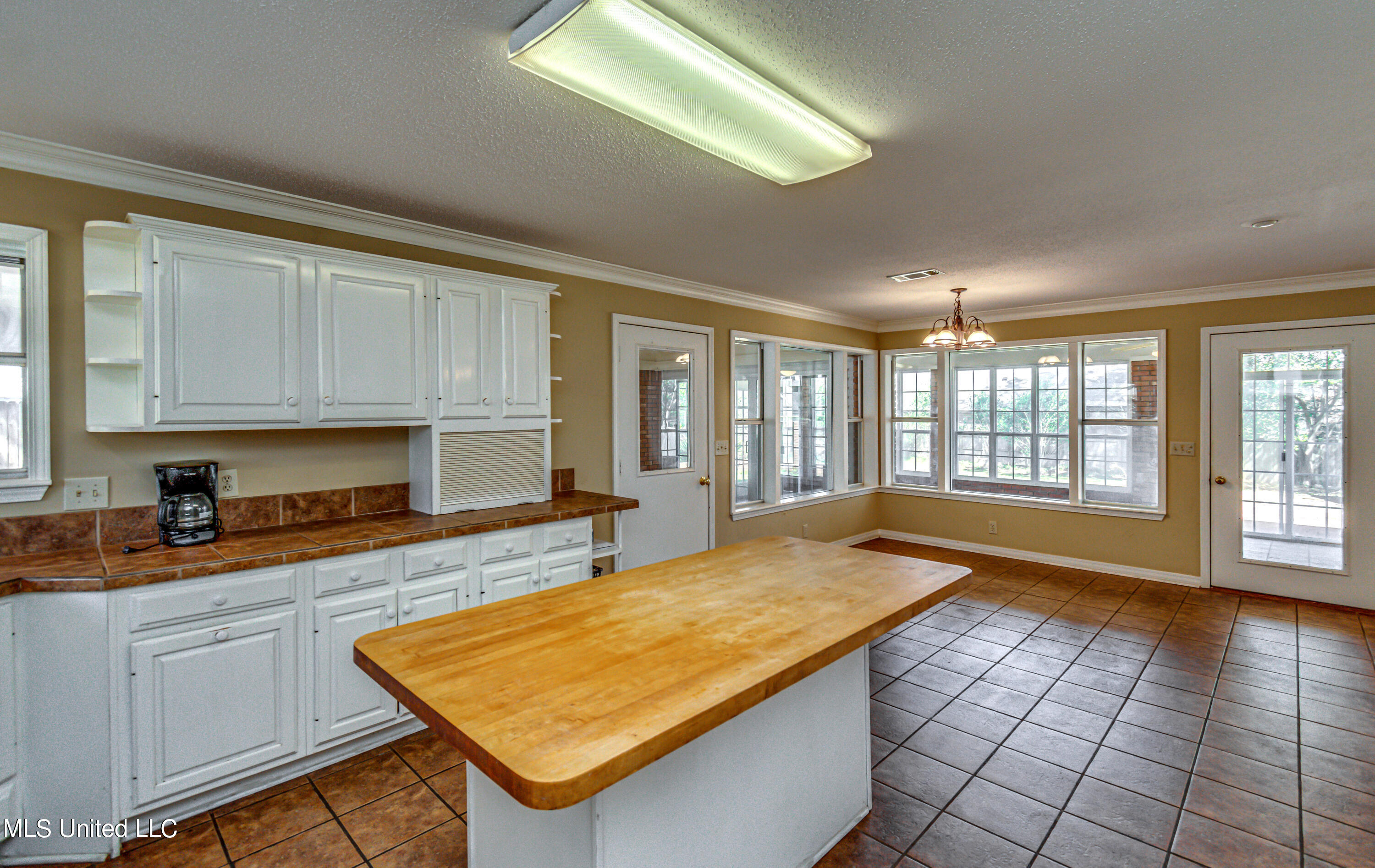 244 Mackey Drive Ridgeland, MS 39157 - Photo 12 of 52 244 Mackey Dr-15