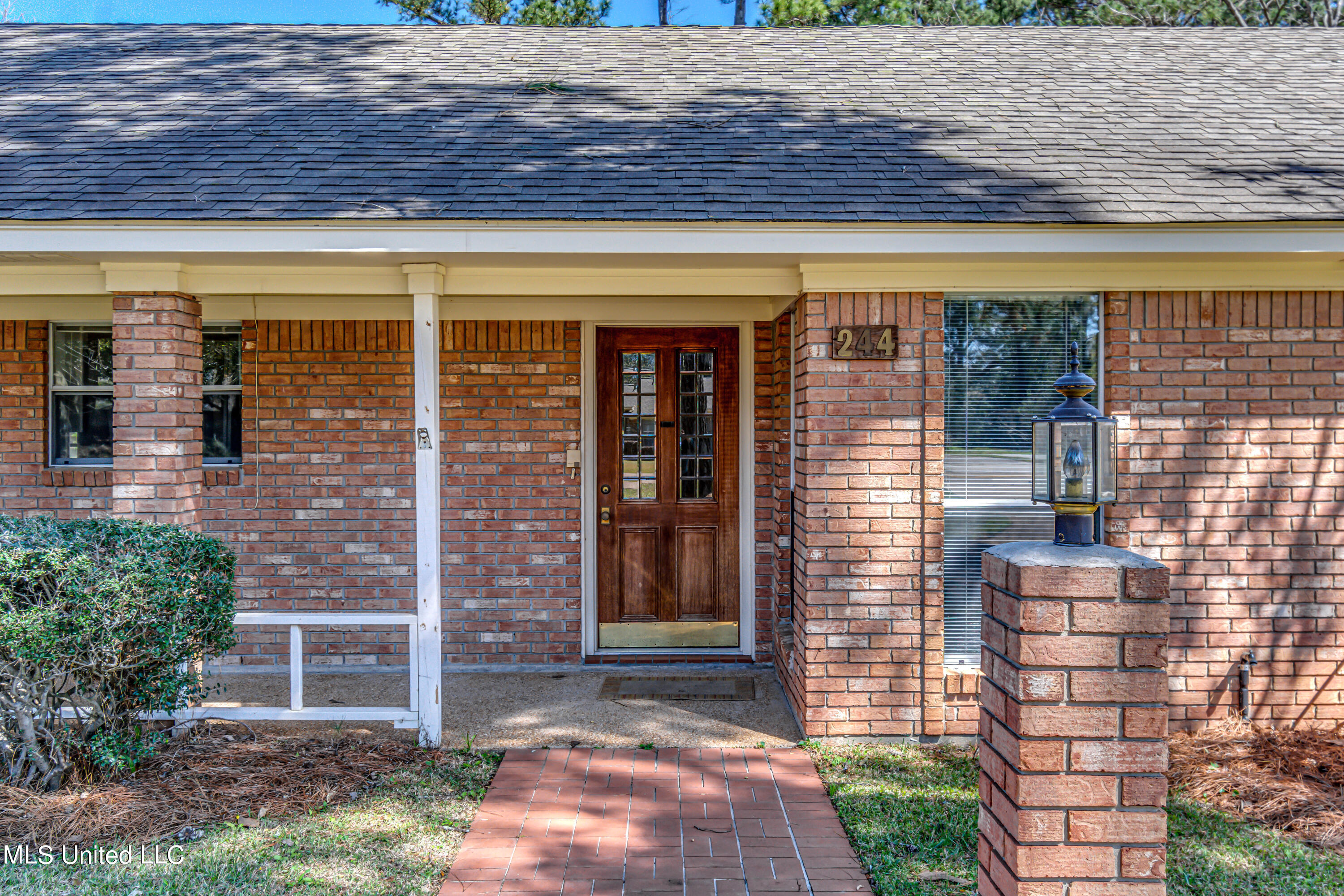 244 Mackey Drive Ridgeland, MS 39157 - Photo 2 of 52 244 Mackey Dr-54