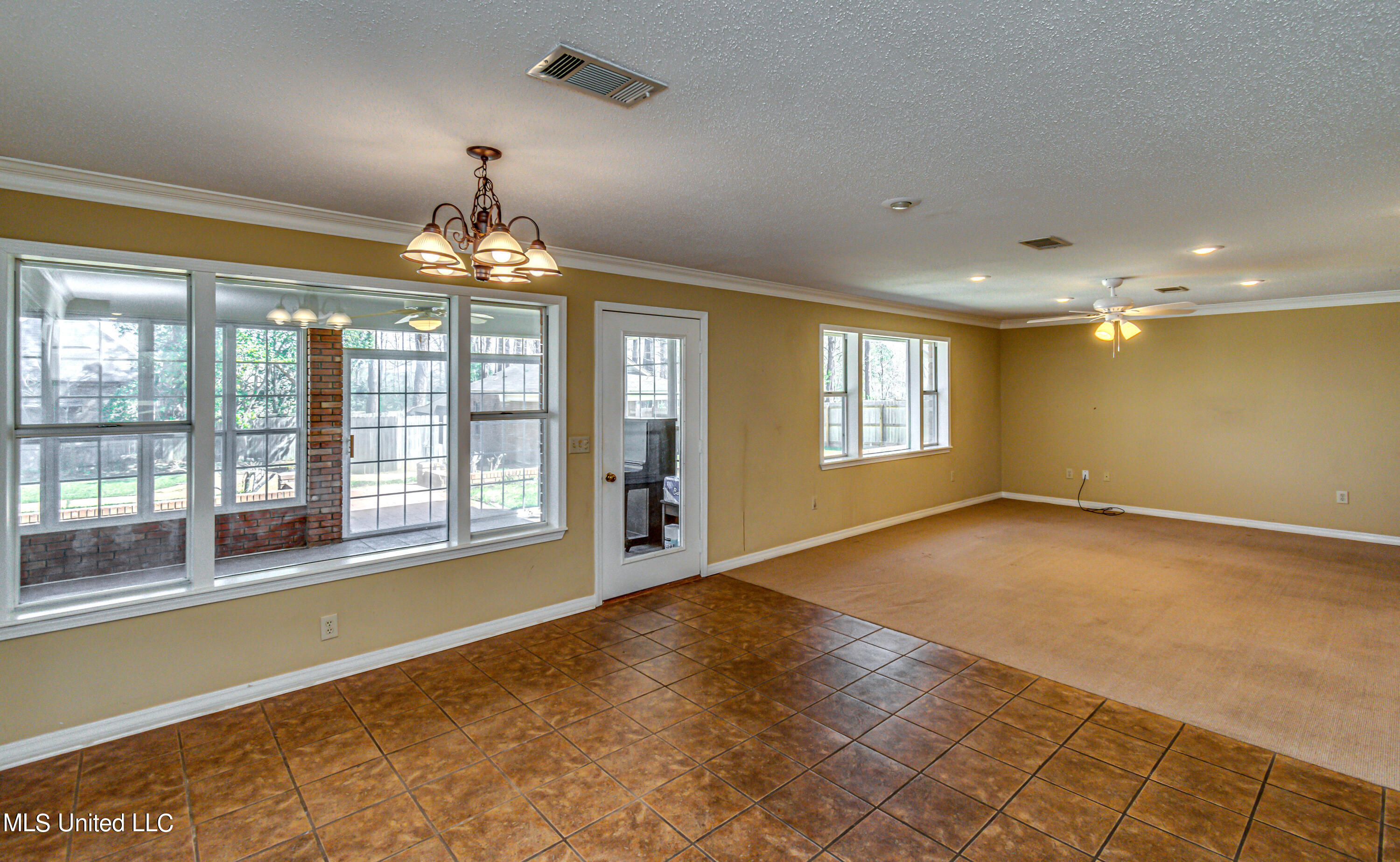 244 Mackey Drive Ridgeland, MS 39157 - Photo 4 of 52 244 Mackey Dr-7