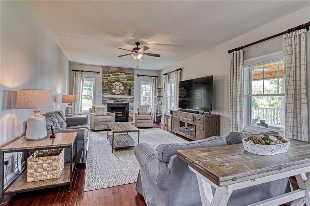 108 Seaton Crest Drive Mars, PA 16046 - Photo 7 of 25