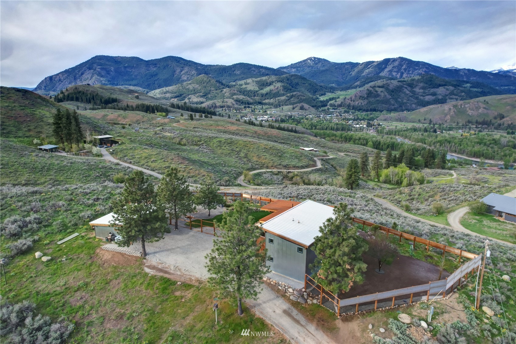 107 Nanasu Road Twisp, WA 98856 - Photo 8 of 40 Gallery Image 8