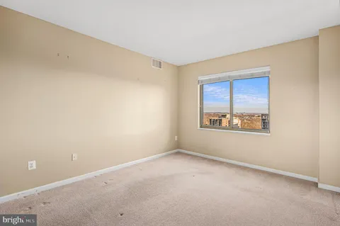 $490,000 | 19365 Cypress Ridge Terrace, Unit 1115, Leesburg, VA 20176