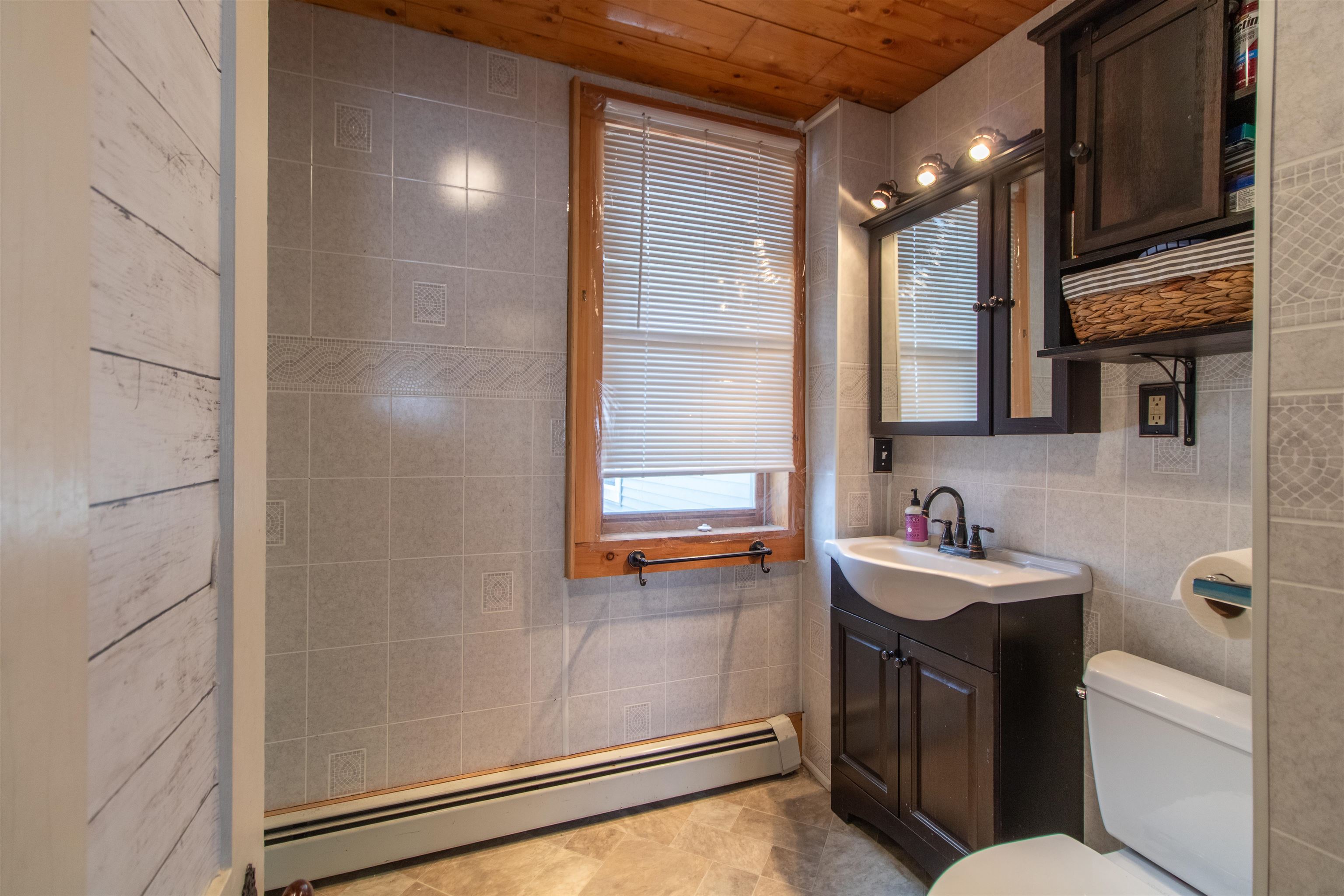 50 Maple Street Orleans, VT 05860 - Photo 11 of 33