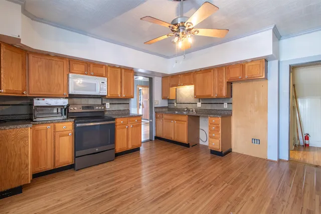 $299,900 | 50 Maple Street, Orleans, VT 05860