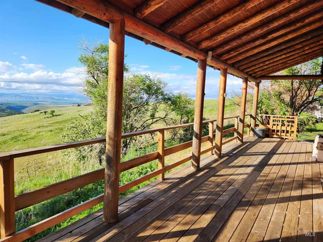 $495,000 | 39055 Hilltop Lane, Lewiston, ID 83501