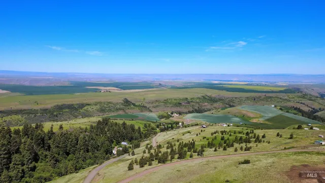 $495,000 | 39055 Hilltop Lane, Lewiston, ID 83501