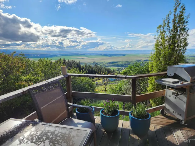 $495,000 | 39055 Hilltop Lane, Lewiston, ID 83501