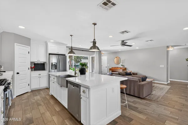 $1,000,000 | 4622 East Virginia Avenue, Phoenix, AZ 85008