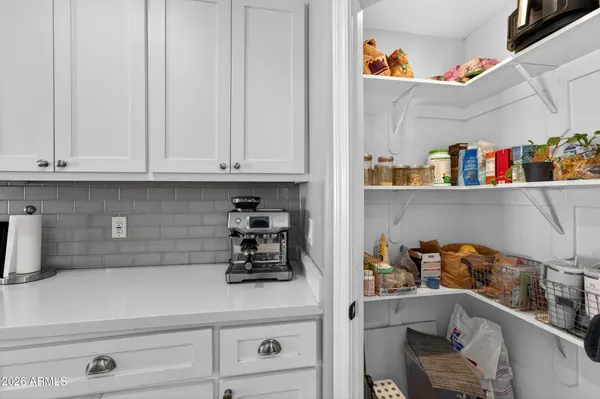 $1,000,000 | 4622 East Virginia Avenue, Phoenix, AZ 85008