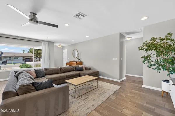 $1,000,000 | 4622 East Virginia Avenue, Phoenix, AZ 85008