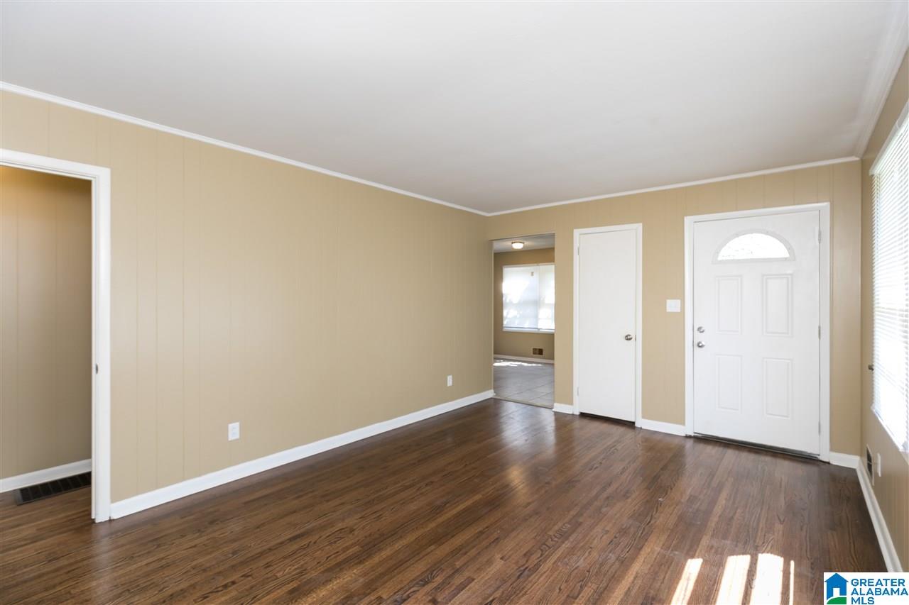 5721 Walnut Grove Road Birmingham, AL 35215 - Photo 3 of 28
