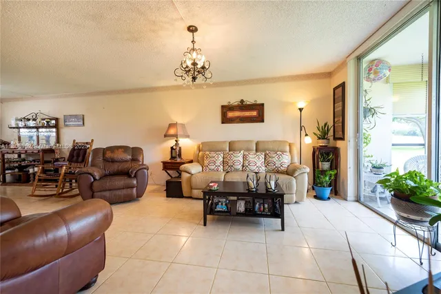 $87,000 | 9823 South Hollybrook Lake Drive, Unit 105, Pembroke Pines, FL 33025
