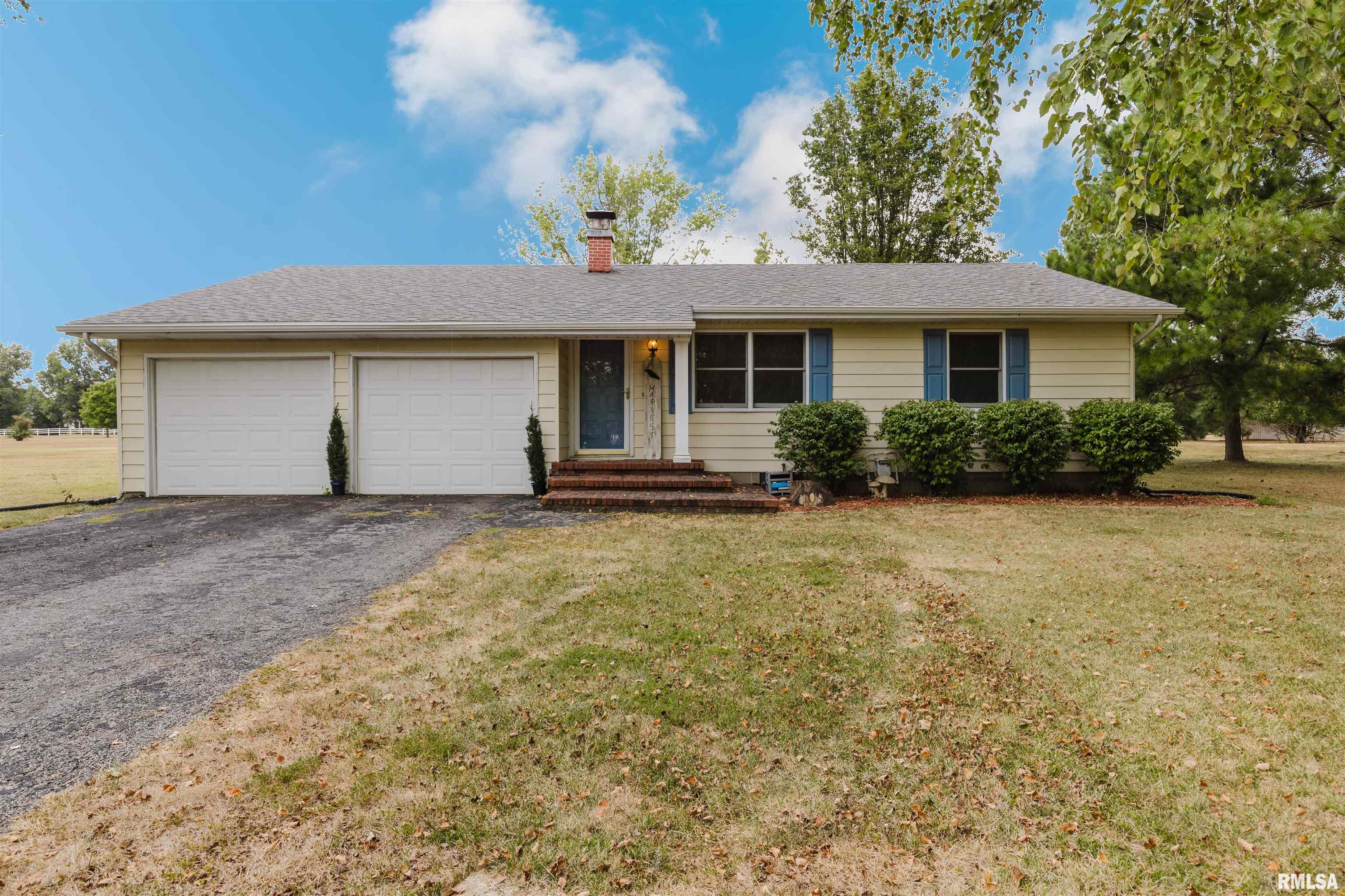 109 Philip Road Christopher, IL 62822 - Photo 1 of 32 Gallery Image 1