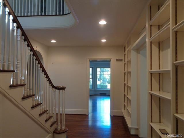 735 Shirley Road Birmingham, MI 48009 - Photo 2 of 9 2.jpg