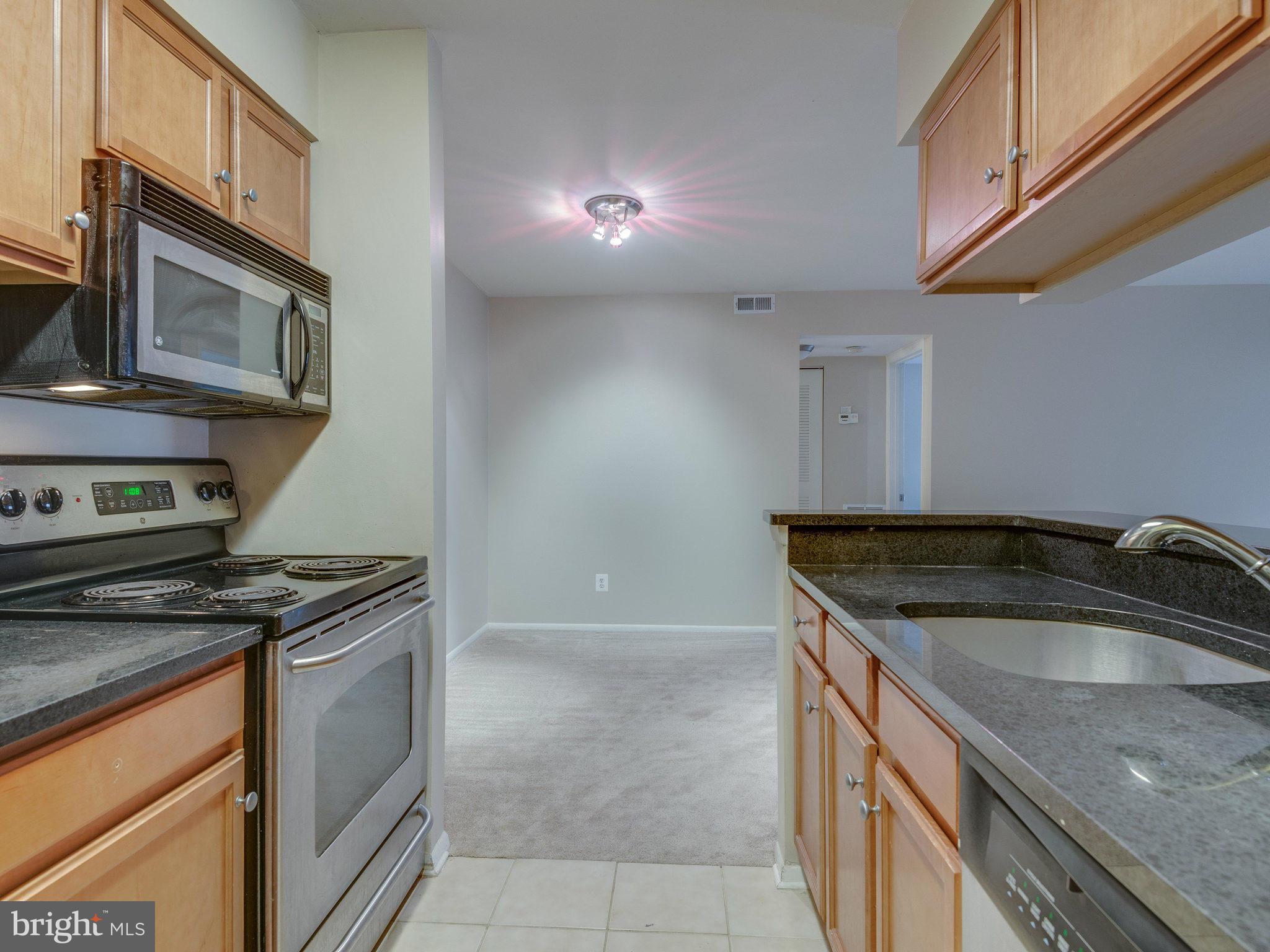 1700 Ascot Way, Unit D Reston, VA 20190 - Photo 8 of 30 Kitchen