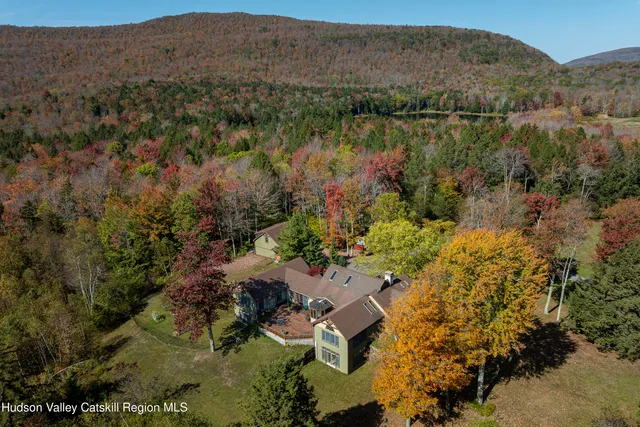$1,798,000 | 101 Kip Road, Tannersville, NY 12485