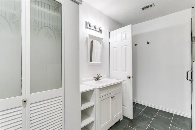 $360,000 | 933 Charleston Court, Bedford, TX 76022