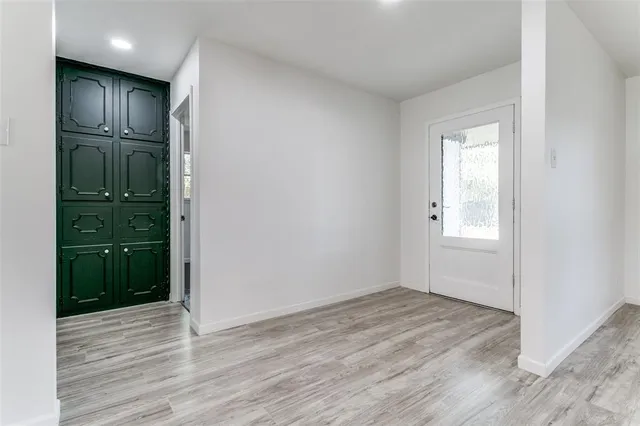 $360,000 | 933 Charleston Court, Bedford, TX 76022