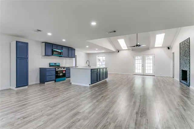 $360,000 | 933 Charleston Court, Bedford, TX 76022