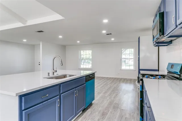 $360,000 | 933 Charleston Court, Bedford, TX 76022