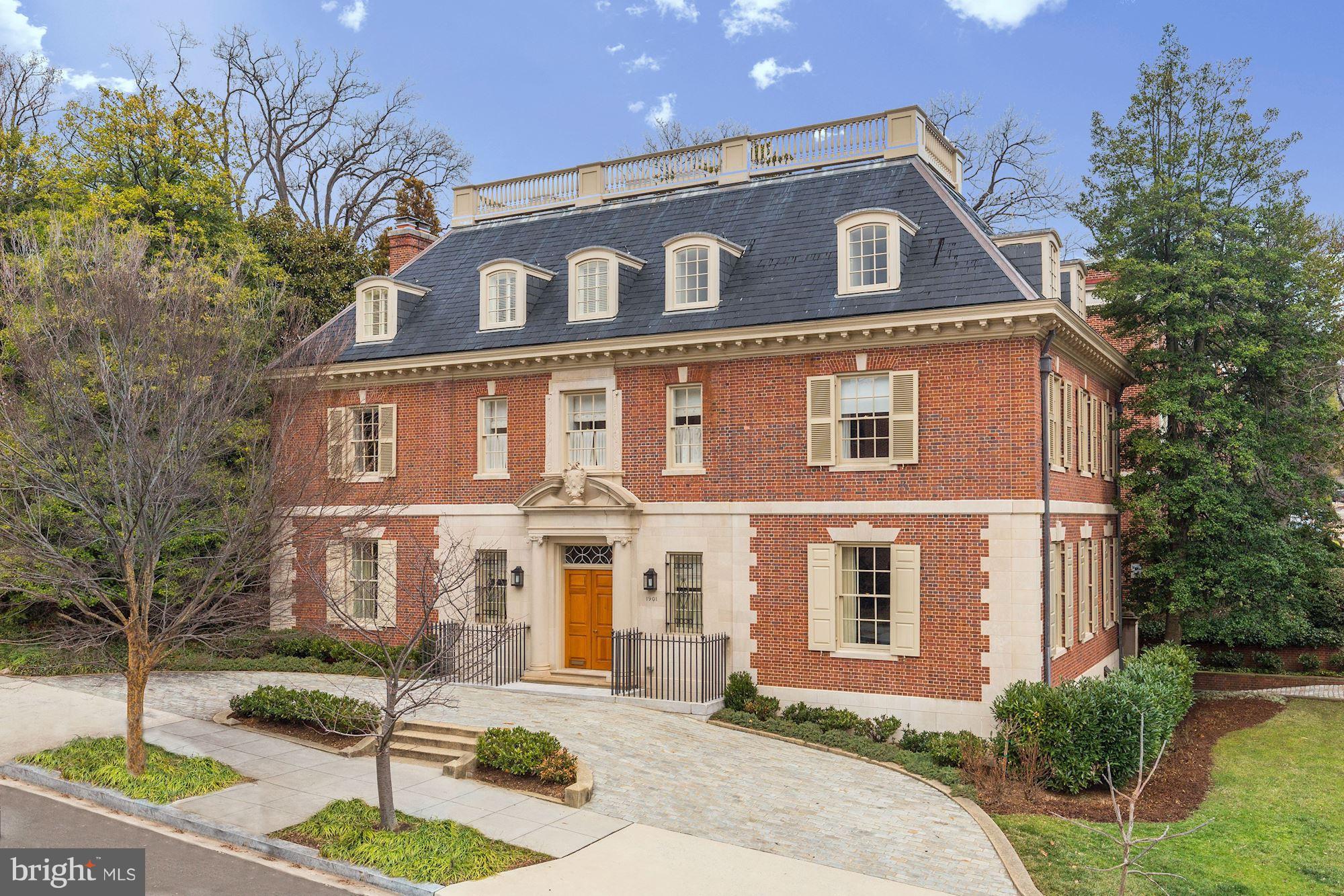 1901 24th Street Northwest Washington, DC 20008 - Photo 1 of 27 a front view of a house with garden