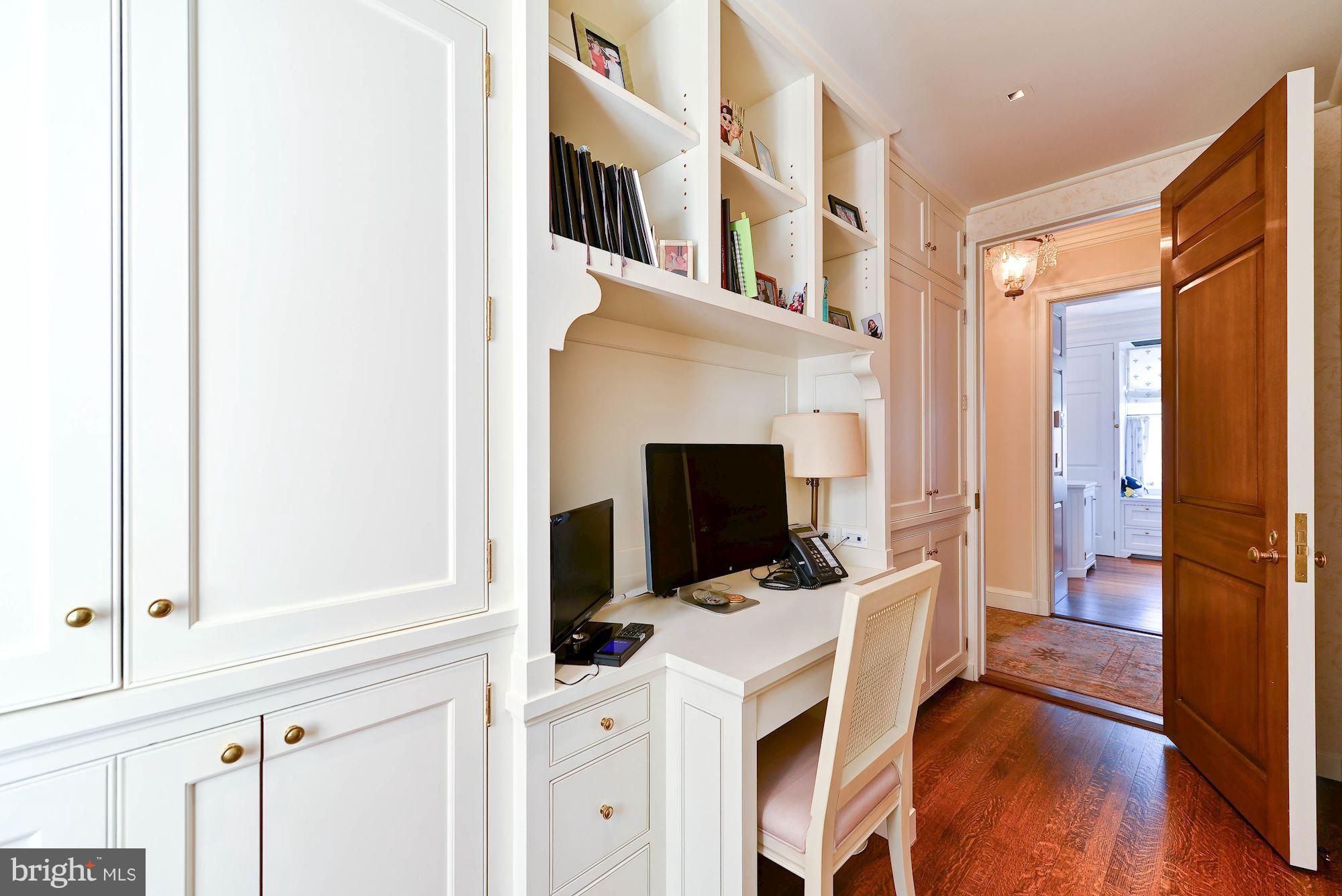 1901 24th Street Northwest Washington, DC 20008 - Photo 17 of 27 a view of living room with furniture and flat screen tv
