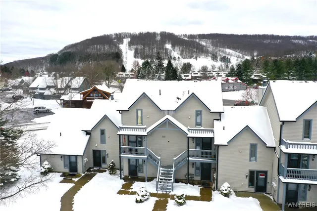 $192,000 | 5 Wildflower Apartment, Ellicottville, NY 14731