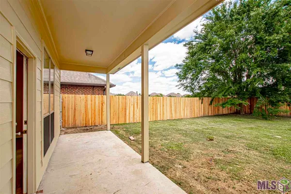 $2,050 | 9015 Westlake Avenue, Baton Rouge, LA 70810