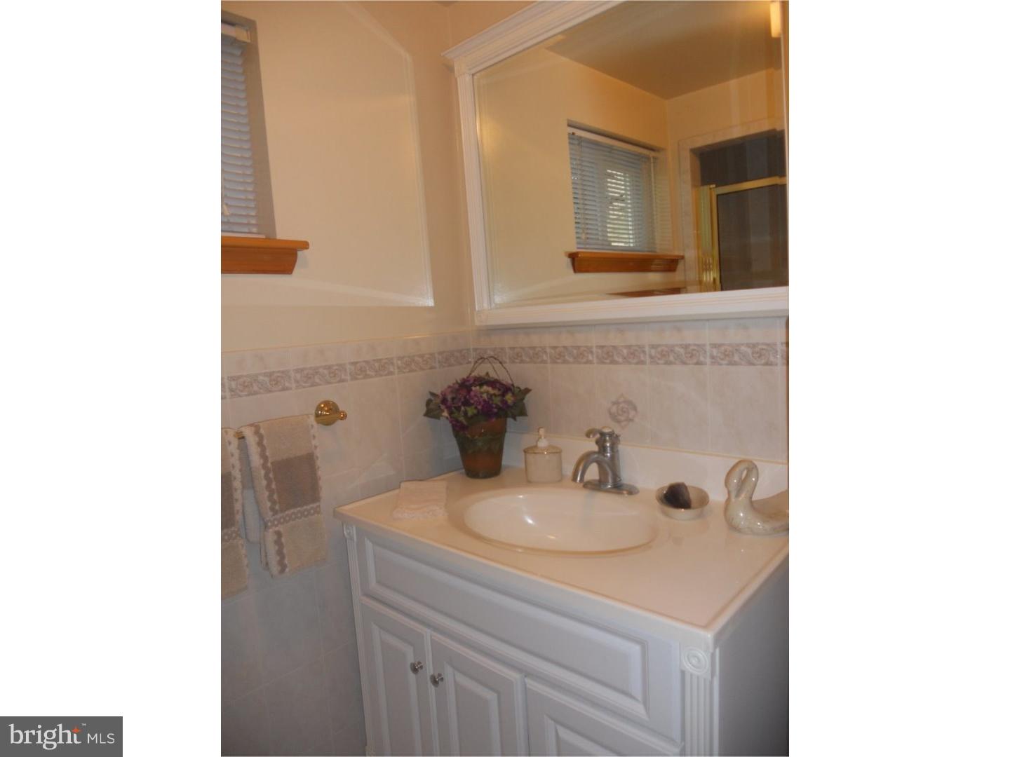 440 Emerson Road Huntingdon Valley, PA 19006 - Photo 9 of 16 Bathroom