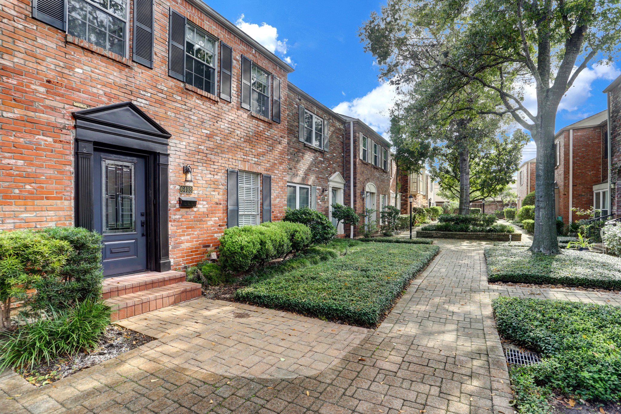 6403 Burgoyne Road, Unit 7 Houston, TX 77057 - Photo 2 of 34